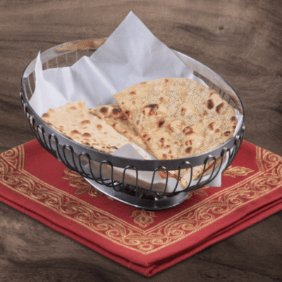 Naan with garlic and arigano