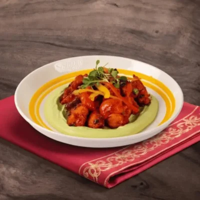 Chili Chicken with Kothmir Hummus